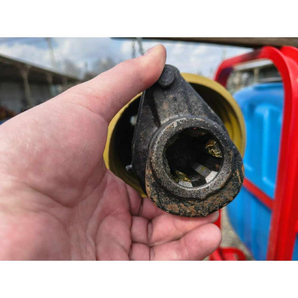 Карданный вал со срезным болтом 6×6