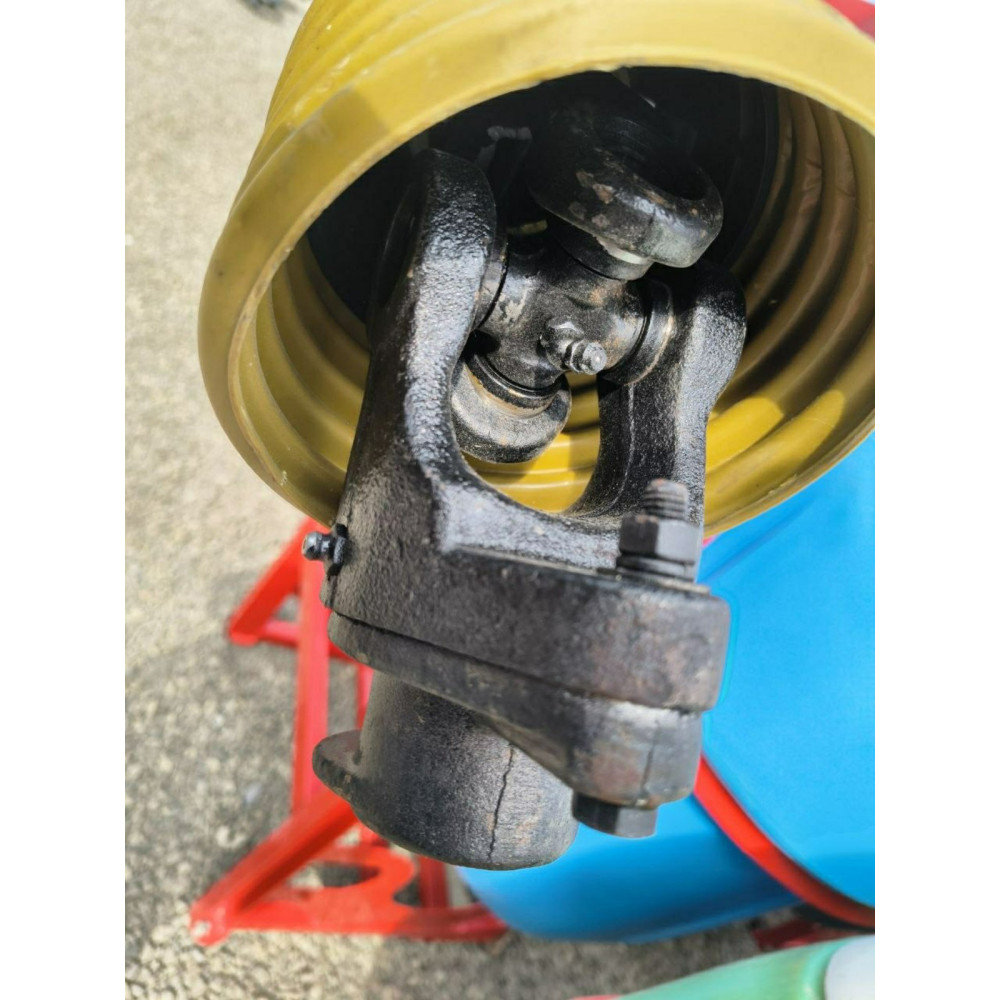 Карданный вал со срезным болтом 6×6