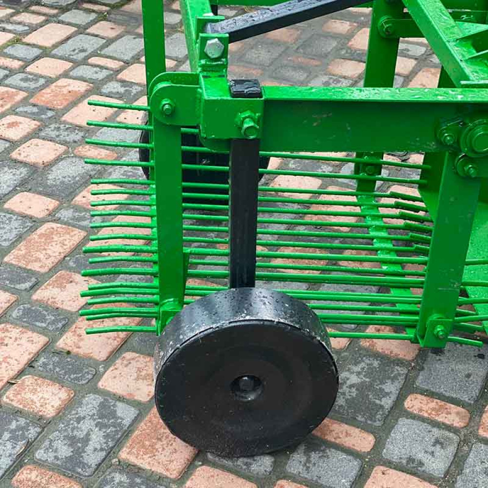 Картоплекопалка вібраційна до мінітрактора однорядна зміщена КВТ-1