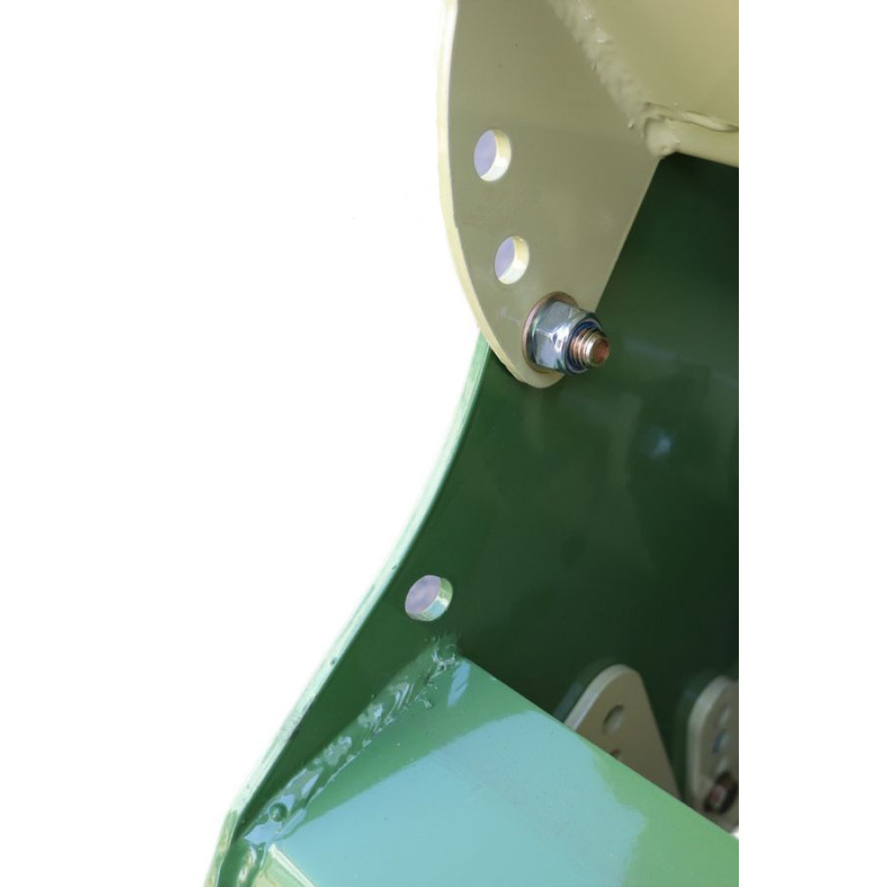 Мульчирователь садовый навесной 1.55 м гидросмещение, откр. крышка Stark KMH 155 + Profi