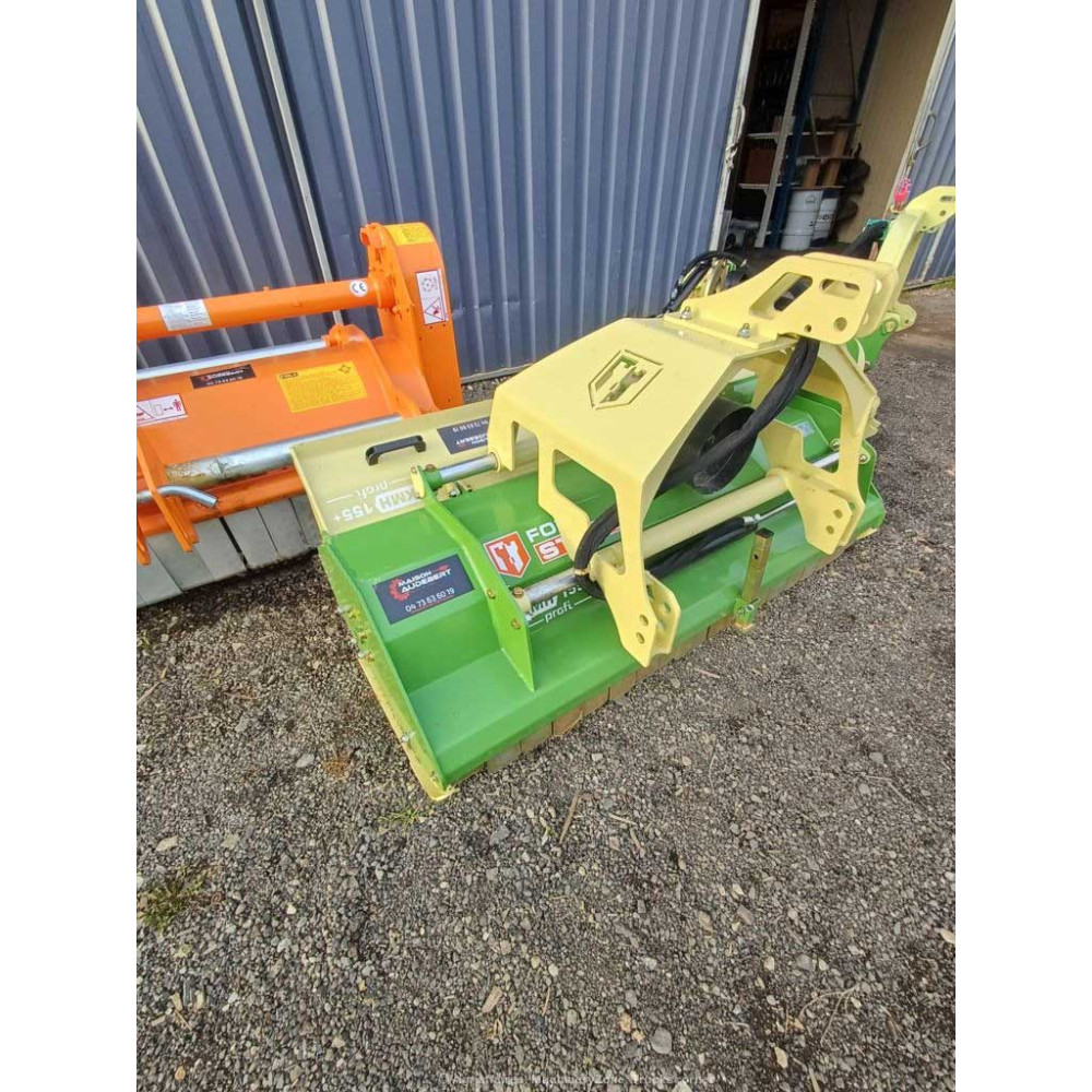 Мульчирователь садовый навесной 1.55 м гидросмещение, откр. крышка Stark KMH 155 + Profi