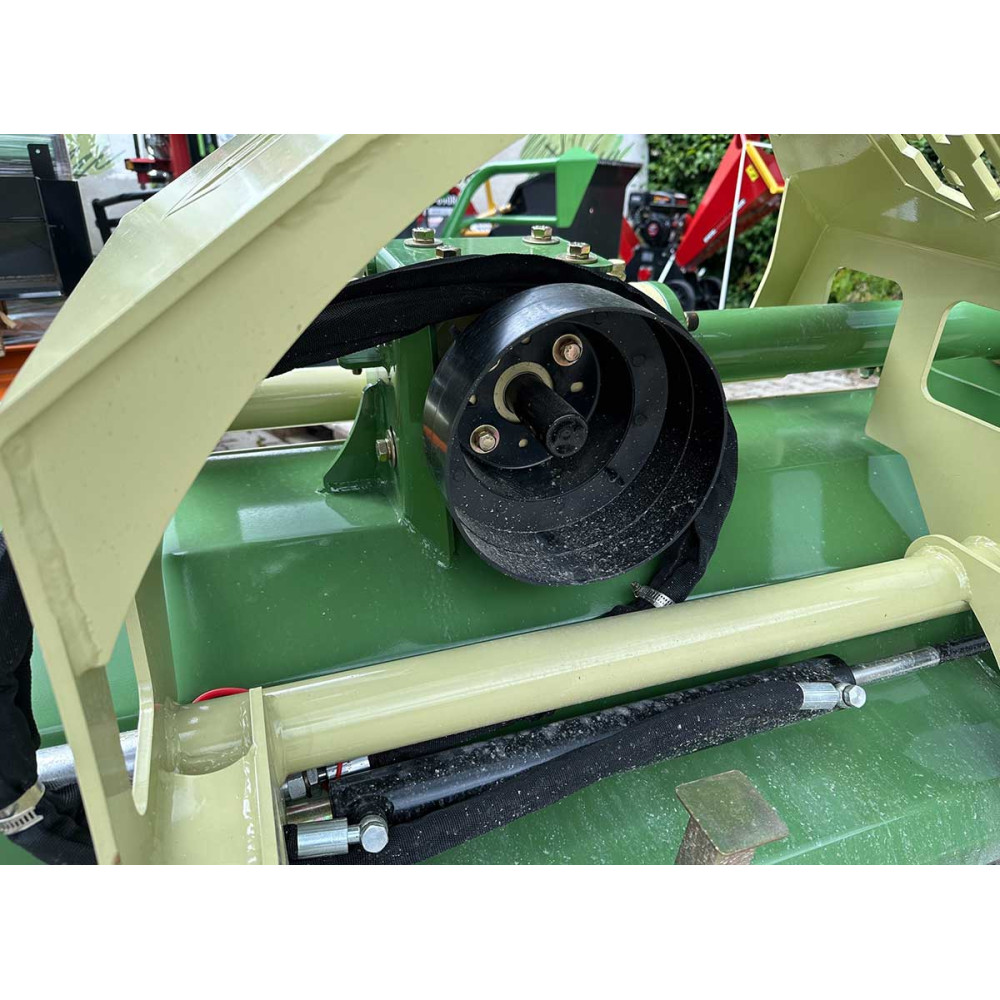 Мульчирователь садовый навесной 1.75 м гидросмещение, откр. крышка Stark KMH 175 + Profi